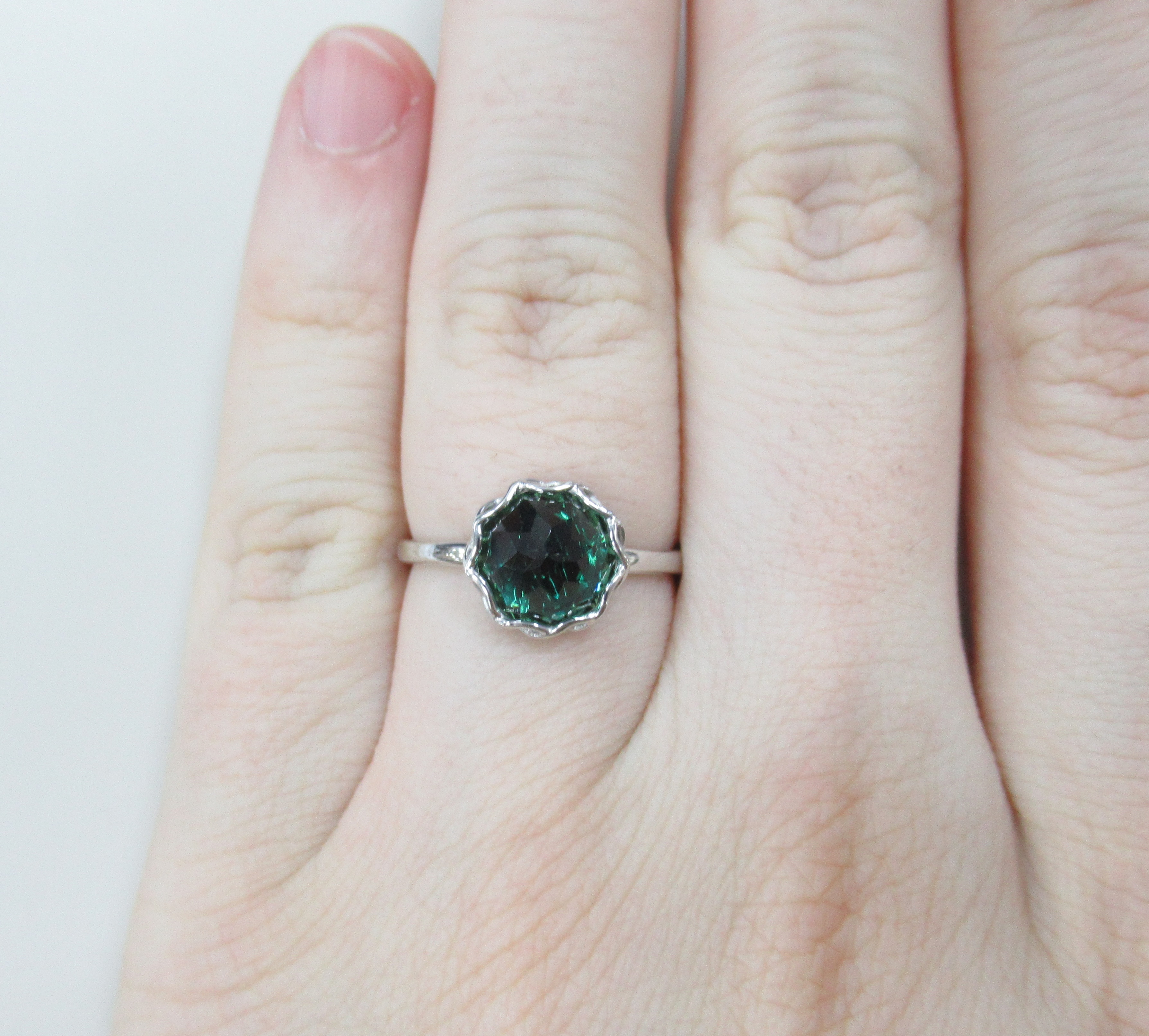 Серебряное кольцо с празиолитом